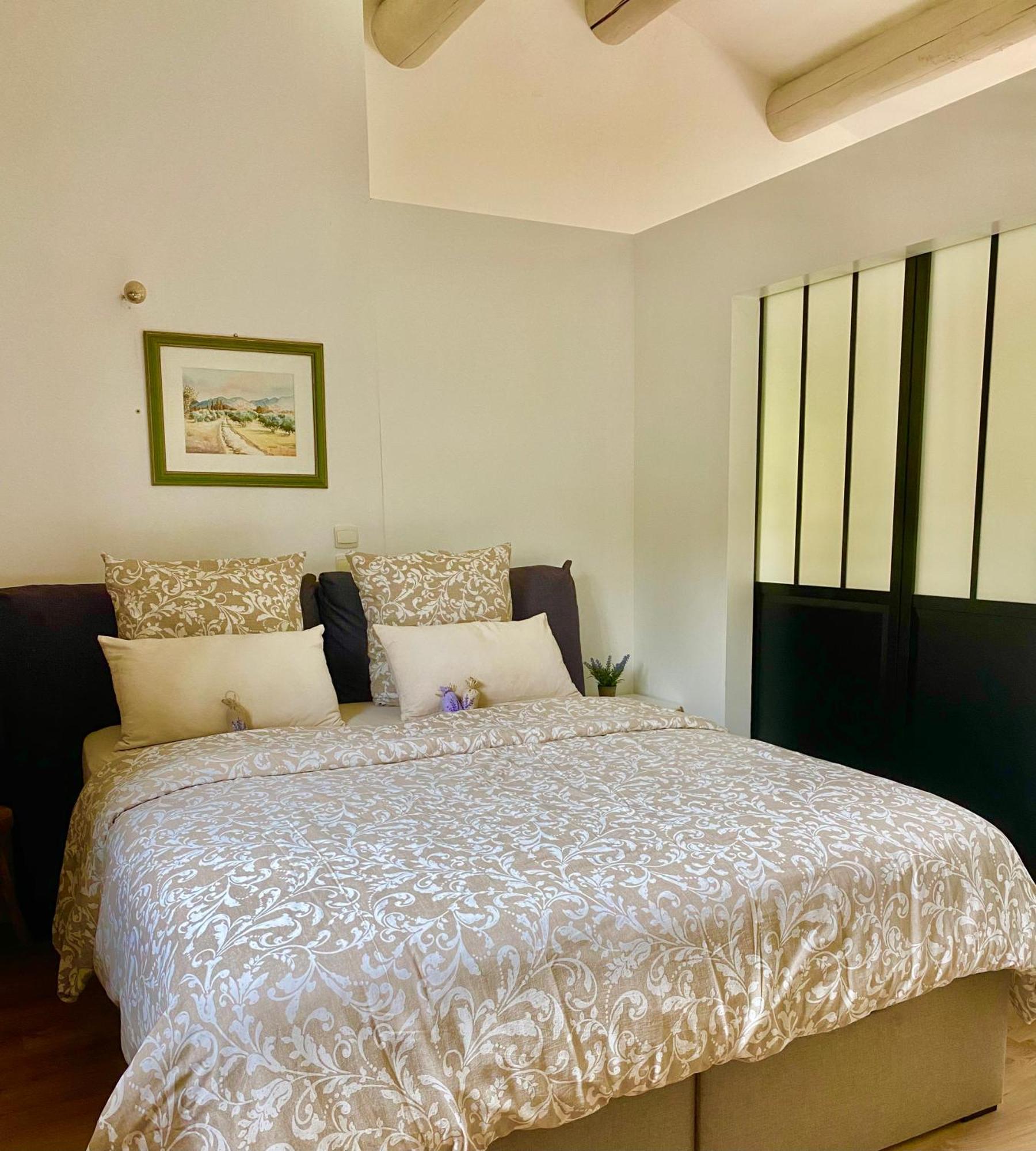 Appartement Neuf Et Au Calme Proche Avignon Althen-des-Paluds Buitenkant foto