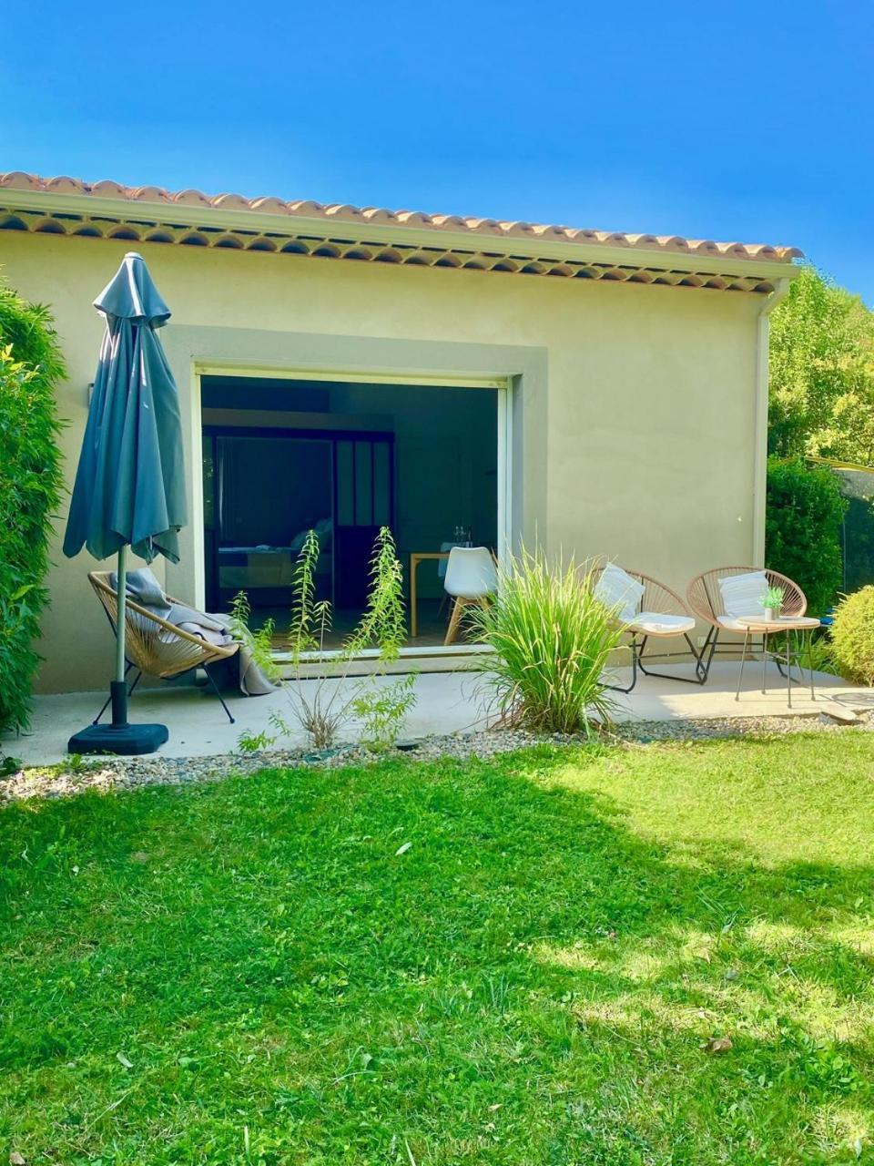 Appartement Neuf Et Au Calme Proche Avignon Althen-des-Paluds Buitenkant foto