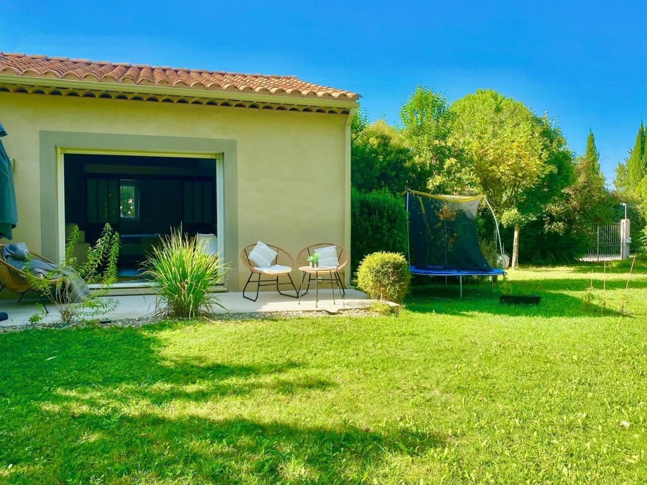 Appartement Neuf Et Au Calme Proche Avignon Althen-des-Paluds Buitenkant foto